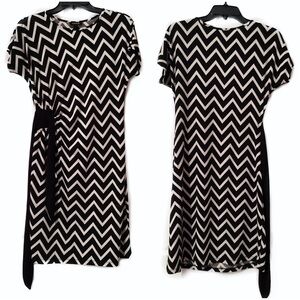 Forever 21 Size M Black & White Chevron Dress